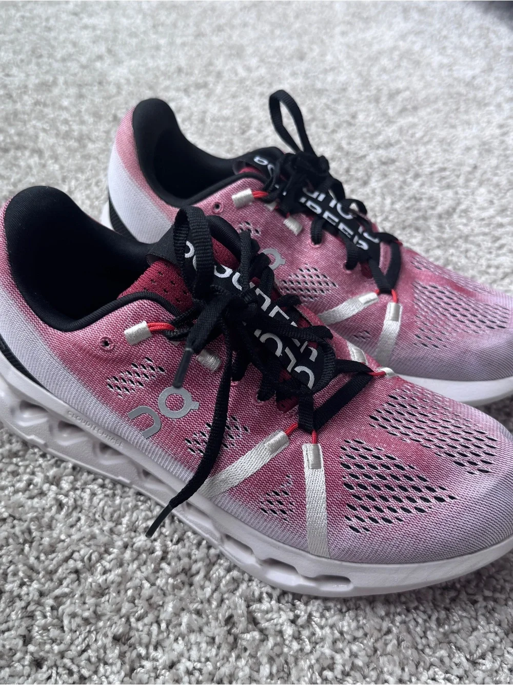 On Running Women's Cloudsurfer